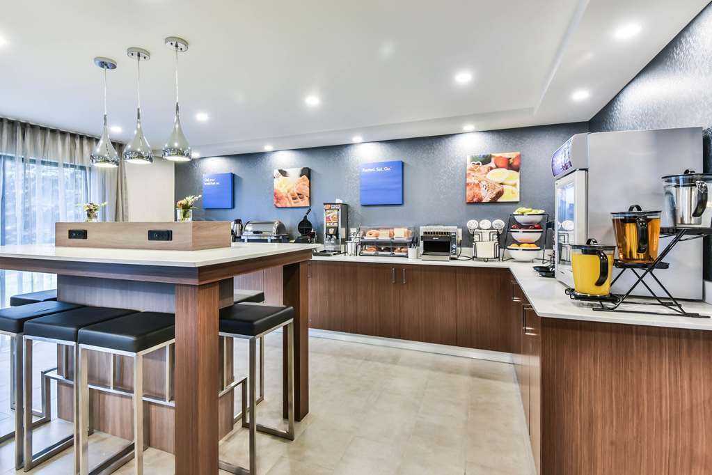 Comfort Inn Aeroport Dorval Restaurant foto